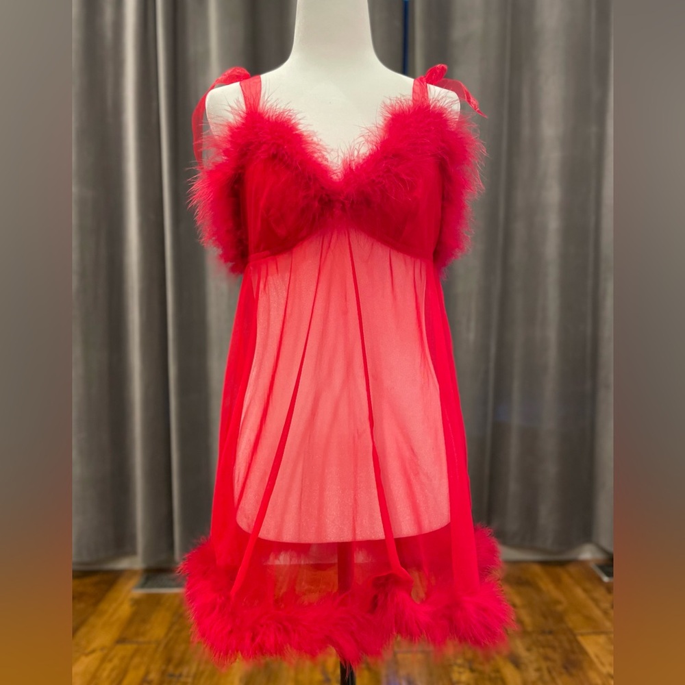 Elegant Red Feathered Retro Sheer babydoll